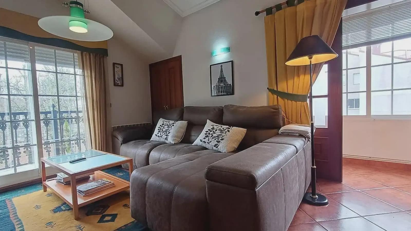 Ático de 2 habitaciones en A Cañiza en venta - 99.000 € (Ref: 9745844)