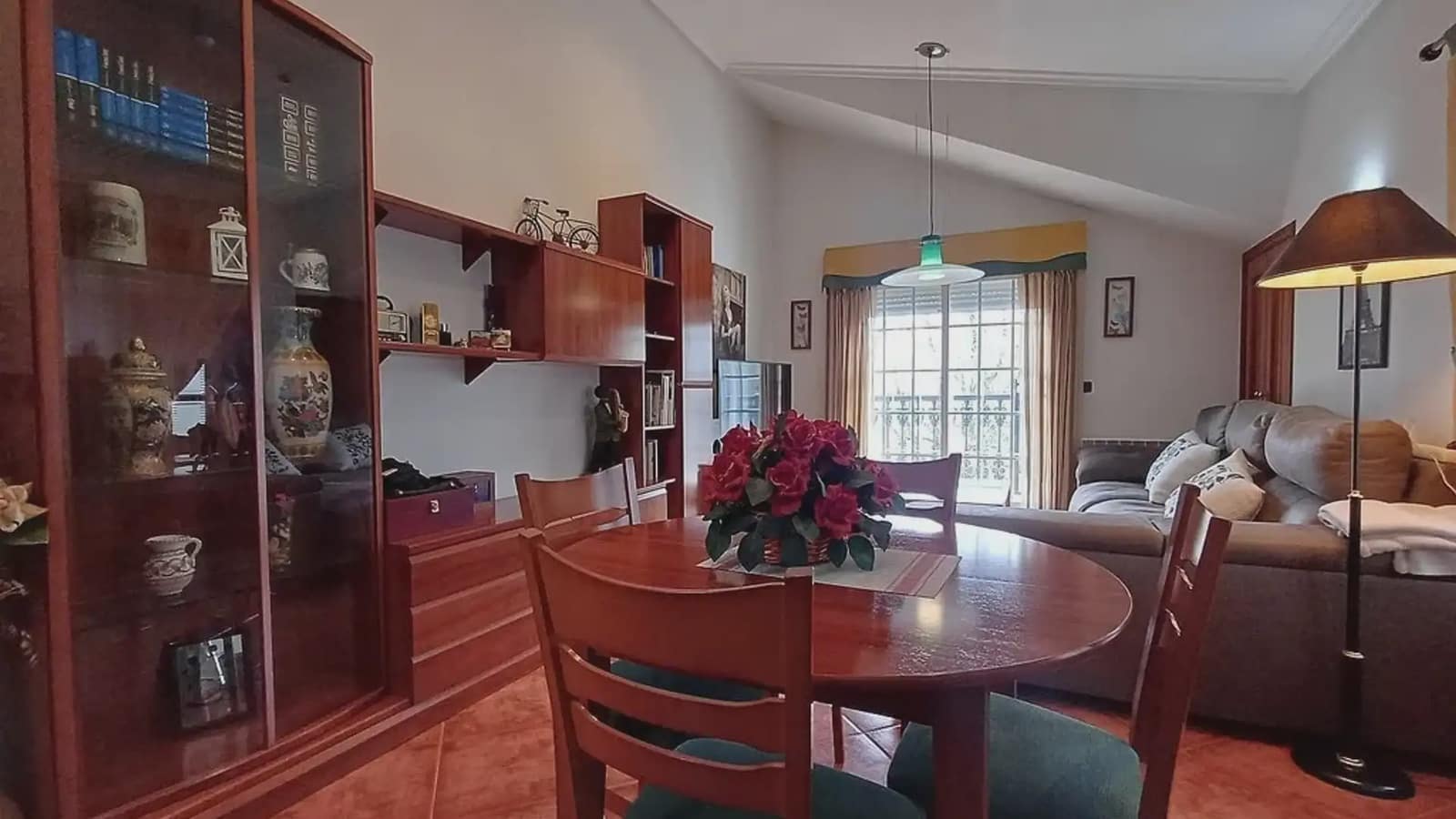Ático de 2 habitaciones en A Cañiza en venta - 99.000 € (Ref: 9745844)