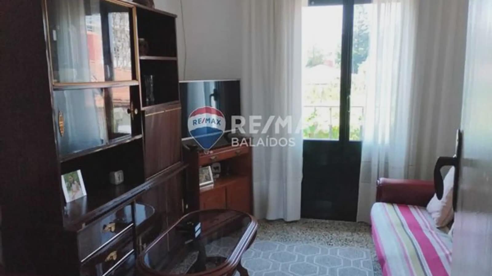 3 bedroom Semi-detached Villa for sale in Tui with garage - € 250,000 (Ref: 9745906)