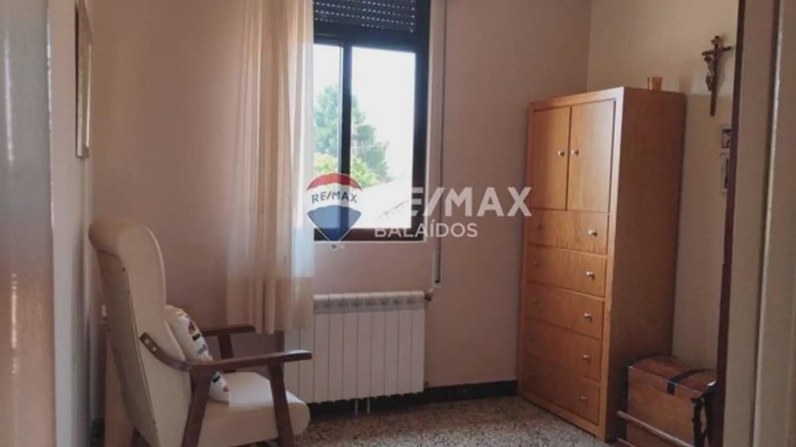 3 bedroom Semi-detached Villa for sale in Tui with garage - € 250,000 (Ref: 9745906)