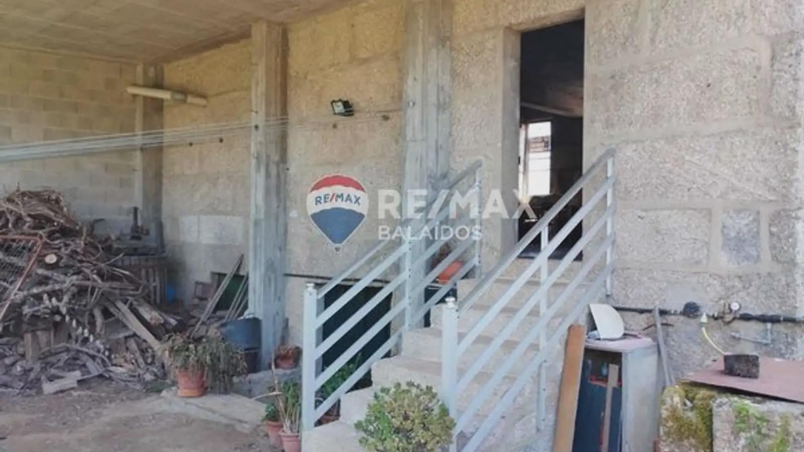 3 bedroom Semi-detached Villa for sale in Tui with garage - € 250,000 (Ref: 9745906)