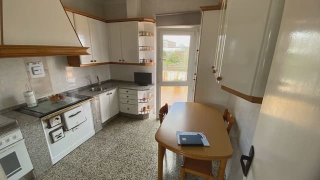 3 camera da letto Villetta Bifamiliare in vendita in Tui con garage - 250.000 € (Rif: 9745906)
