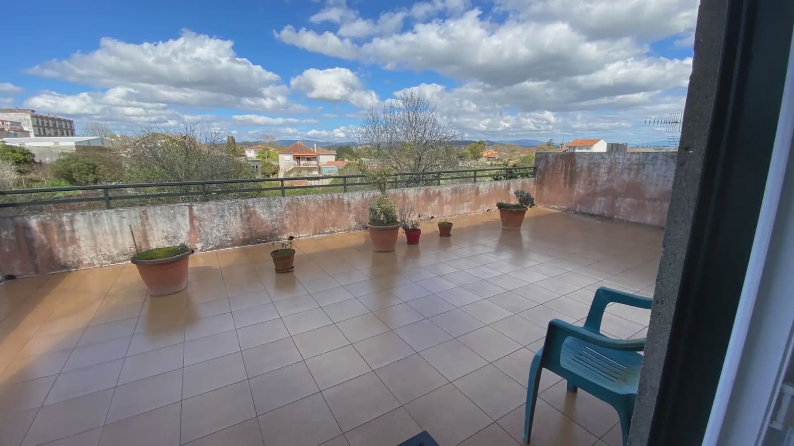 3 bedroom Semi-detached Villa for sale in Tui with garage - € 250,000 (Ref: 9745906)