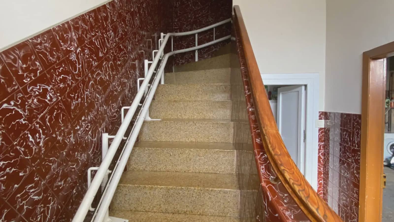 3 bedroom Semi-detached Villa for sale in Tui with garage - € 250,000 (Ref: 9745906)