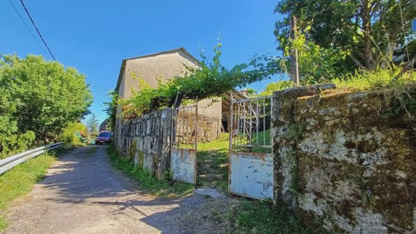 Finca/Casa Rural de 2 habitaciones en A Cañiza en venta con garaje - 79.000 € (Ref: 9745907)