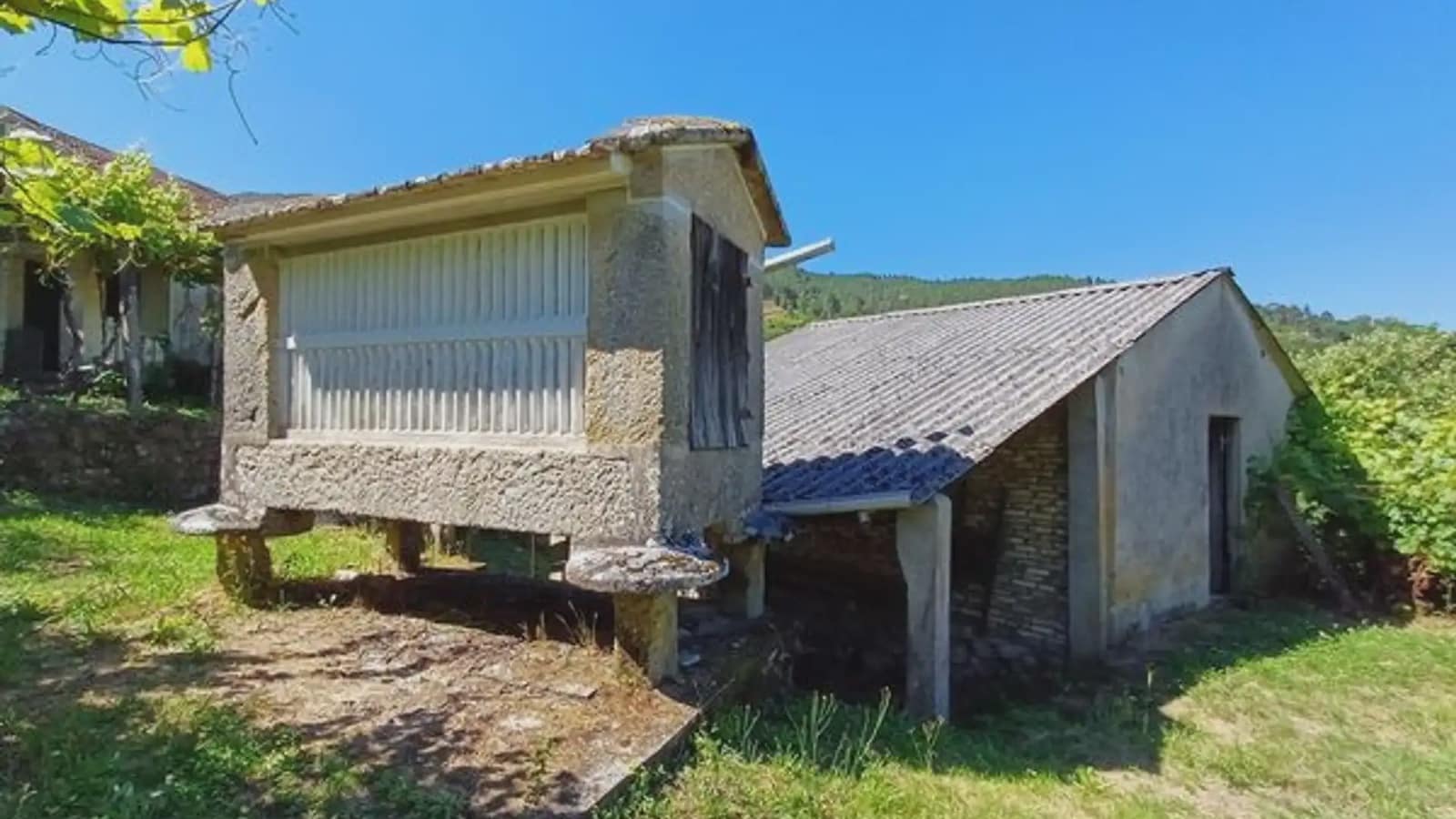 Finca/Casa Rural de 2 habitaciones en A Cañiza en venta con garaje - 79.000 € (Ref: 9745907)