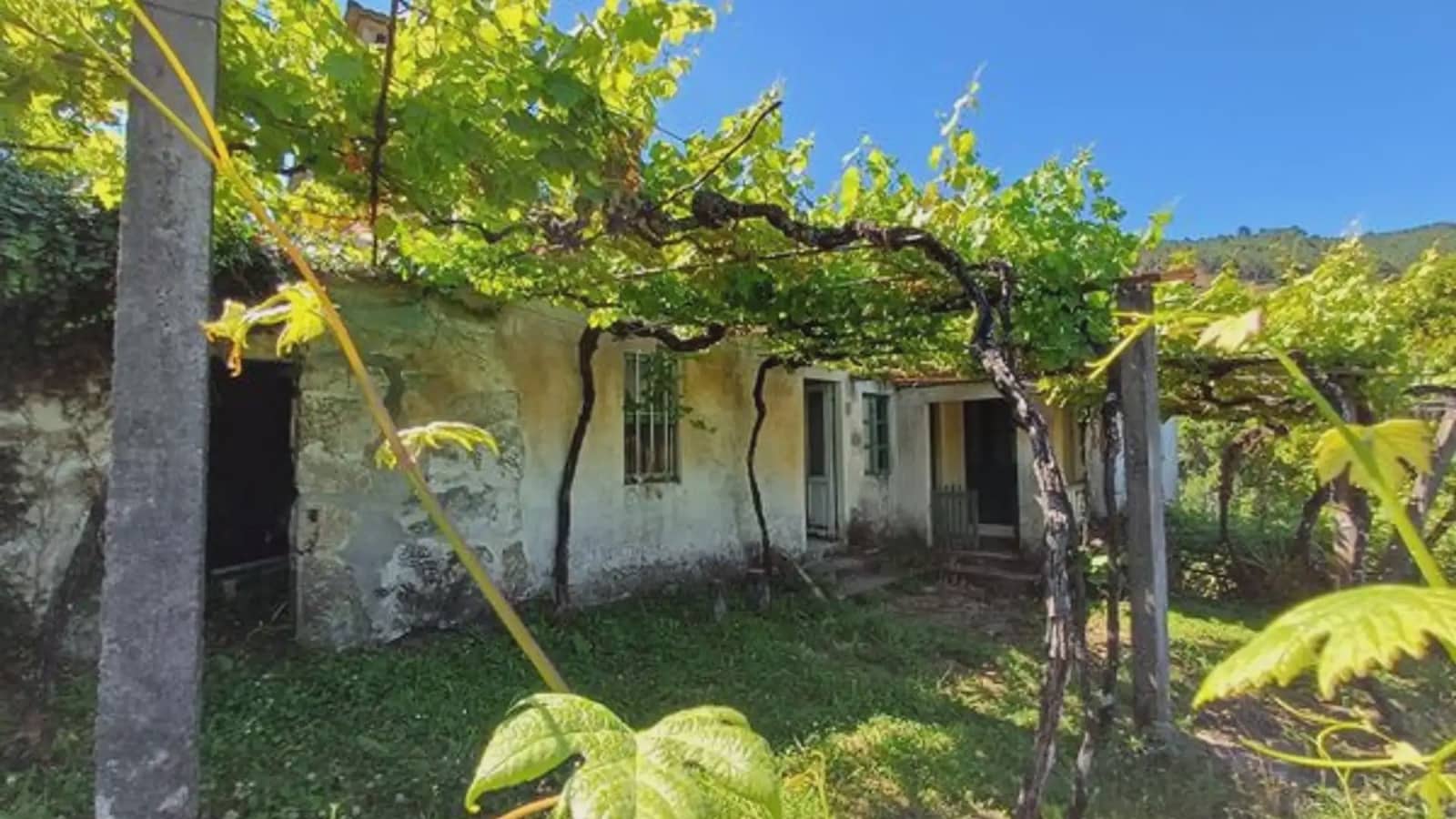 Finca/Casa Rural de 2 habitaciones en A Cañiza en venta con garaje - 79.000 € (Ref: 9745907)