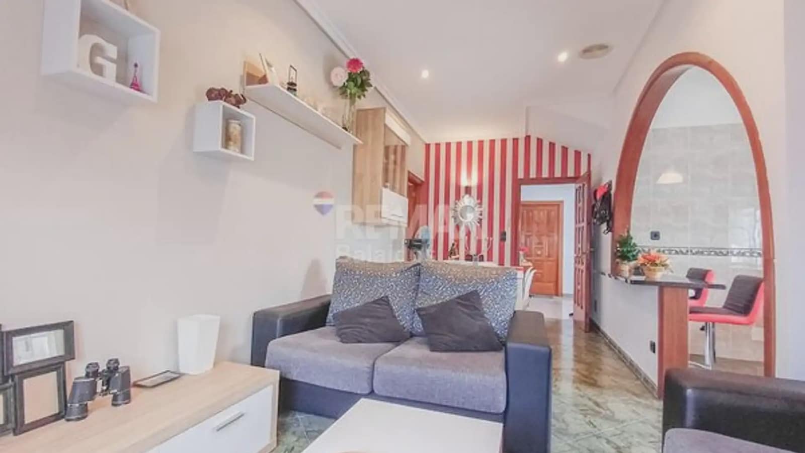 Negocio de 9 habitaciones en A Cañiza en venta con garaje - 449.000 € (Ref: 9745909)