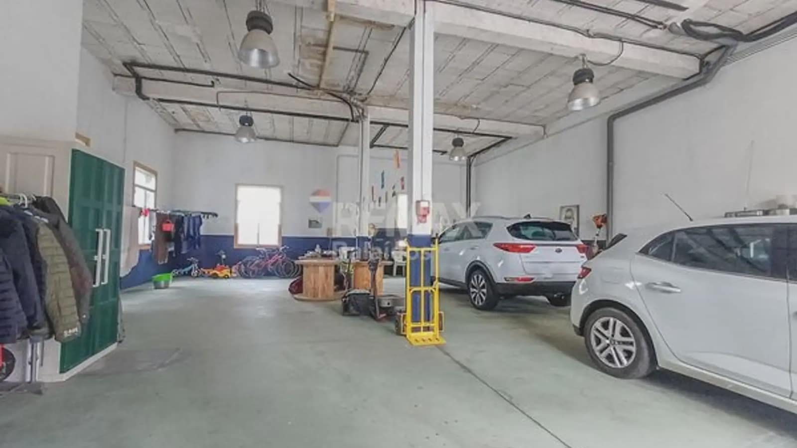 Negocio de 9 habitaciones en A Cañiza en venta con garaje - 449.000 € (Ref: 9745909)