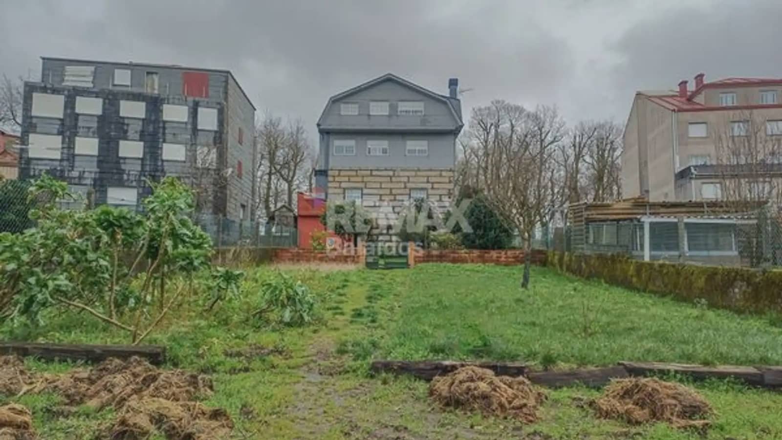 Negocio de 9 habitaciones en A Cañiza en venta con garaje - 449.000 € (Ref: 9745909)