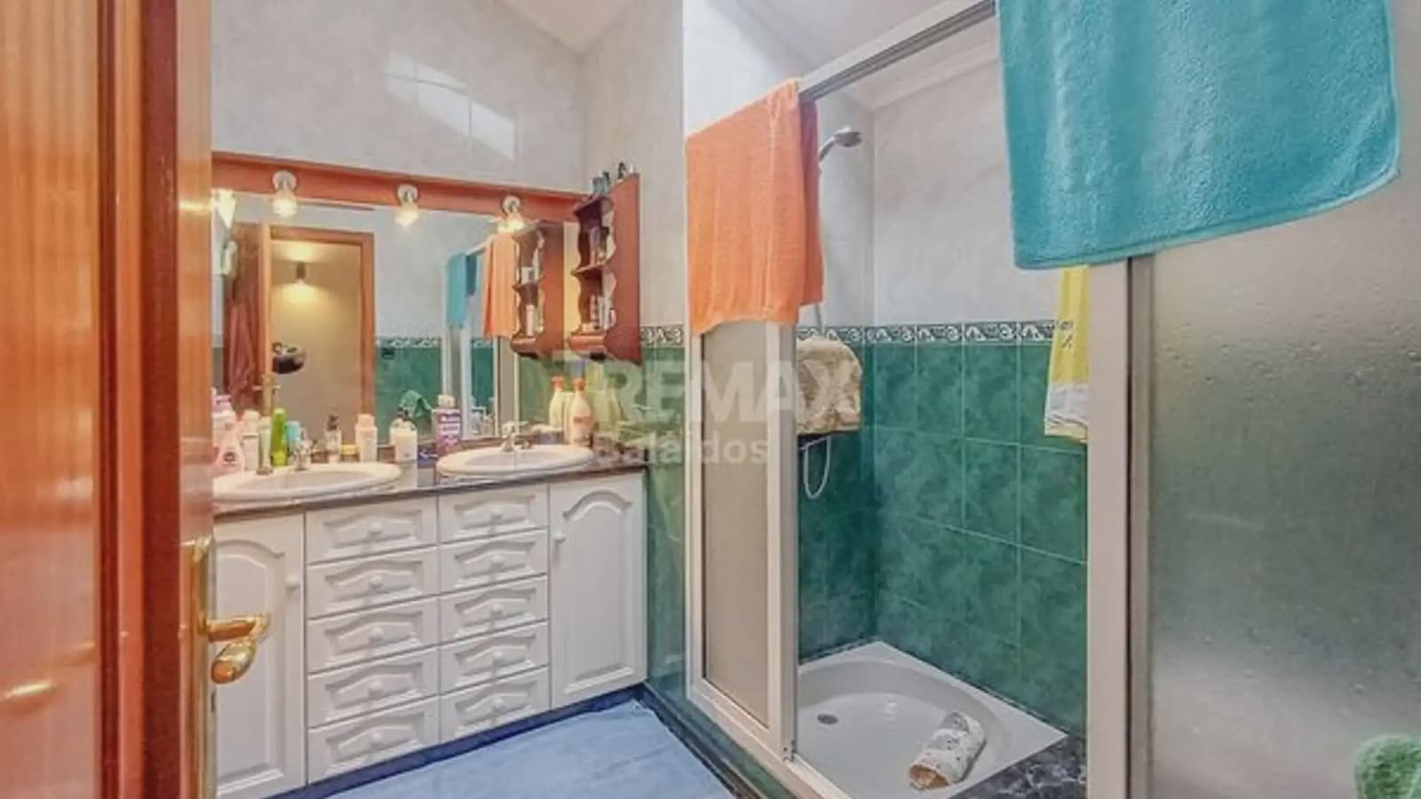 Negocio de 9 habitaciones en A Cañiza en venta con garaje - 449.000 € (Ref: 9745909)