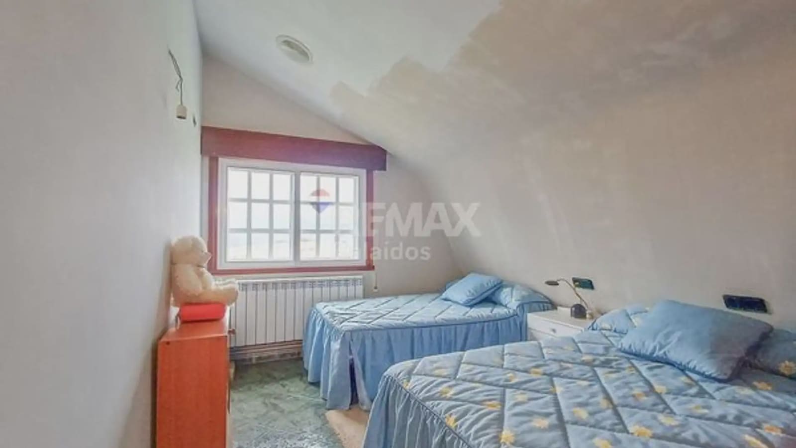 Negocio de 9 habitaciones en A Cañiza en venta con garaje - 449.000 € (Ref: 9745909)