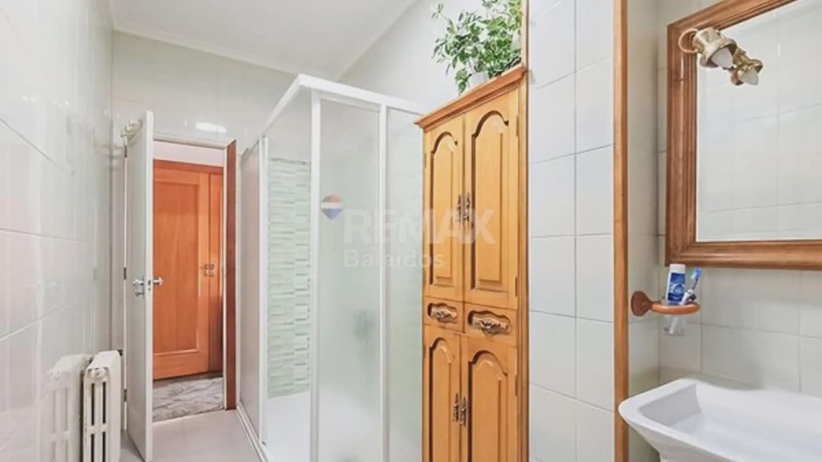 Negocio de 9 habitaciones en A Cañiza en venta con garaje - 449.000 € (Ref: 9745909)