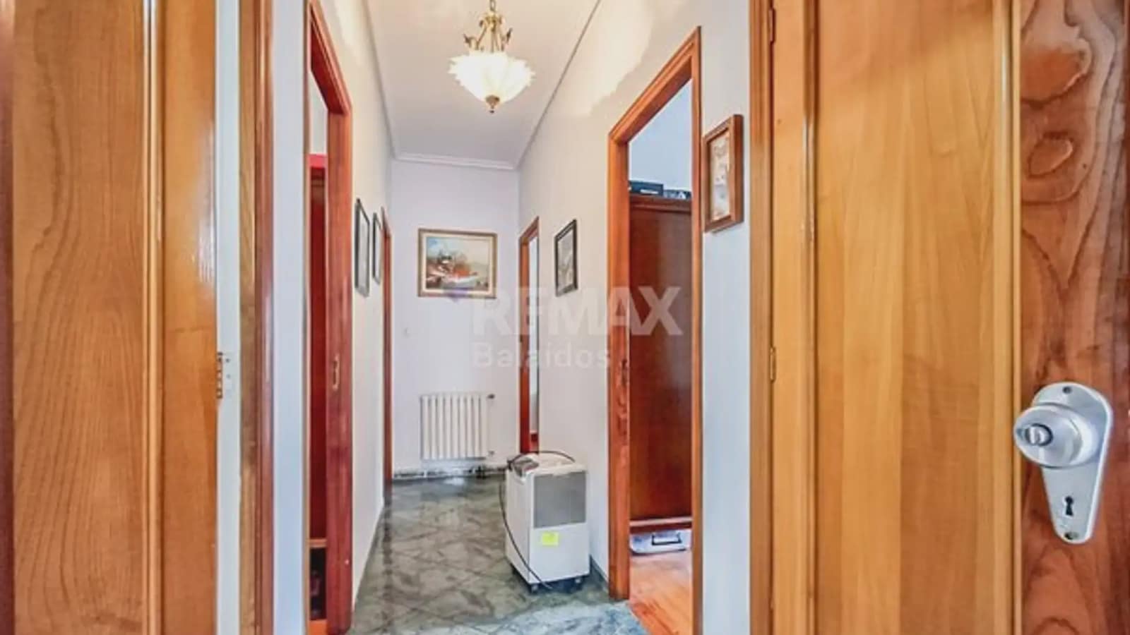 Negocio de 9 habitaciones en A Cañiza en venta con garaje - 449.000 € (Ref: 9745909)