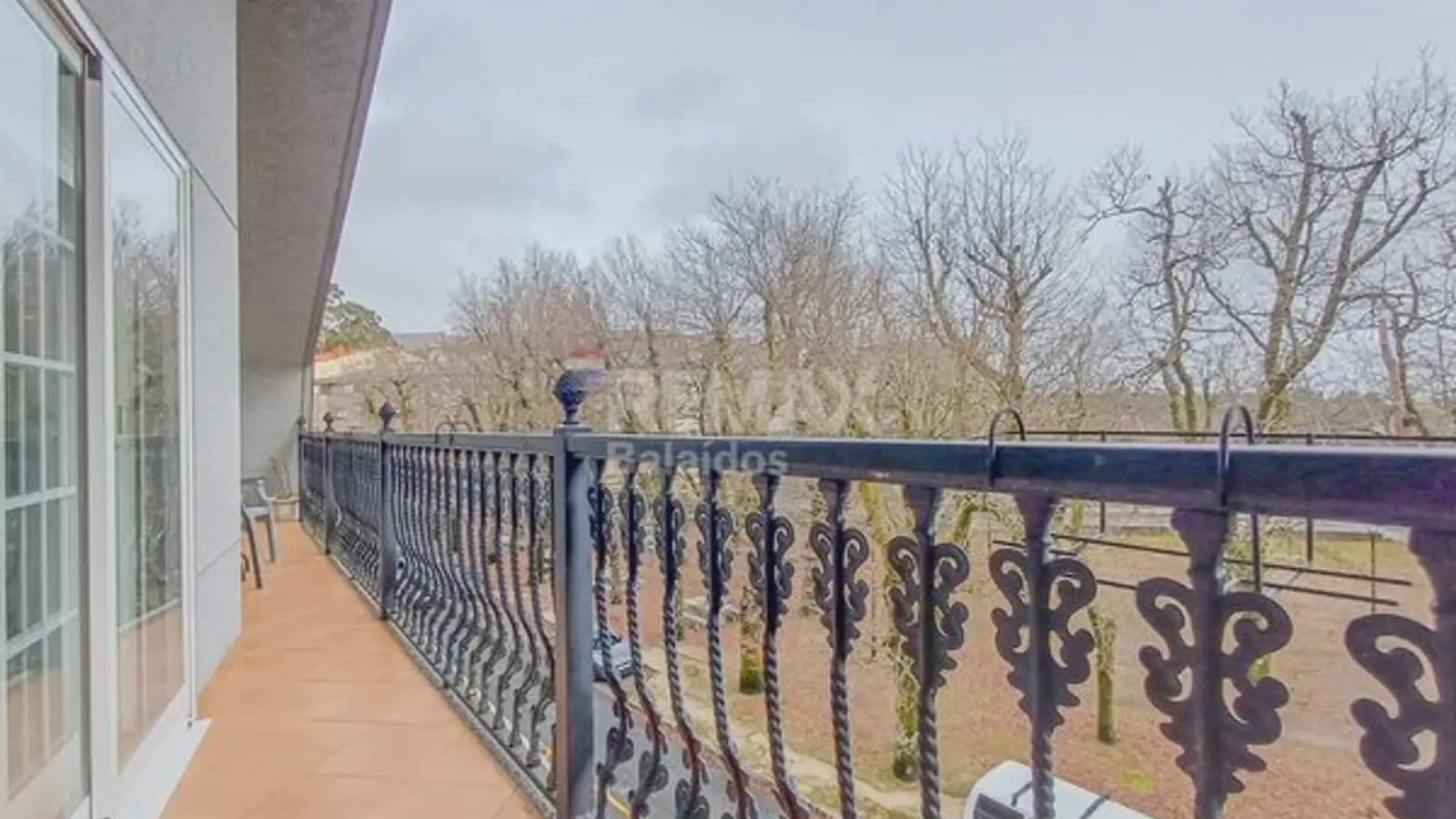 Negocio de 9 habitaciones en A Cañiza en venta con garaje - 449.000 € (Ref: 9745909)