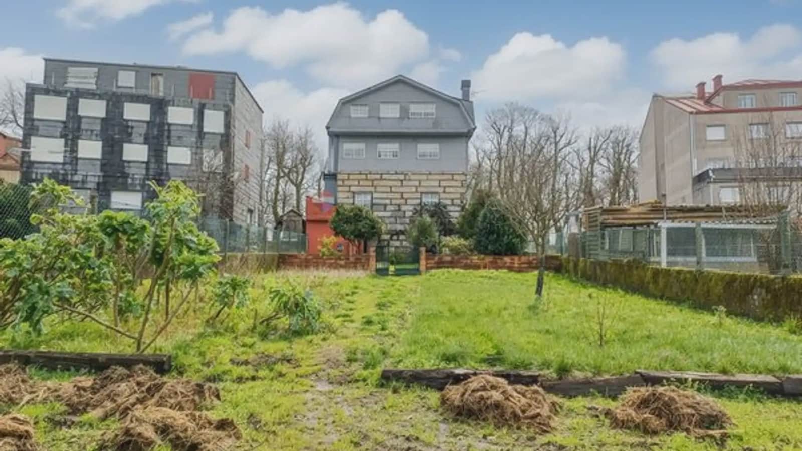 Negocio de 9 habitaciones en A Cañiza en venta con garaje - 449.000 € (Ref: 9745909)