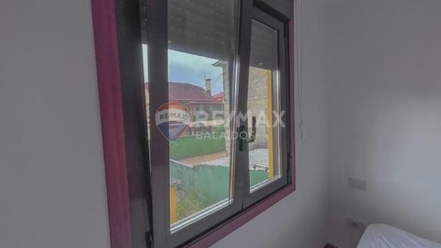 Casa de 3 habitaciones en Vigo en venta - 160.000 € (Ref: 9745910)