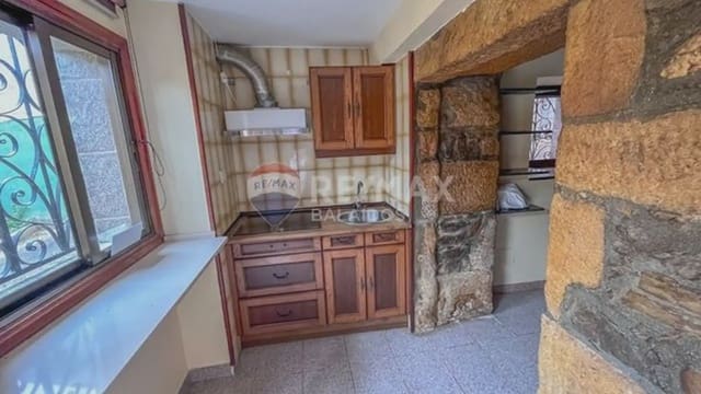 3 bedroom Townhouse for sale in Vigo - € 160,000 (Ref: 9745910)