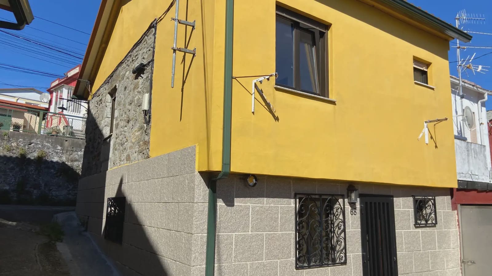 3 bedroom Townhouse for sale in Vigo - € 160,000 (Ref: 9745910)