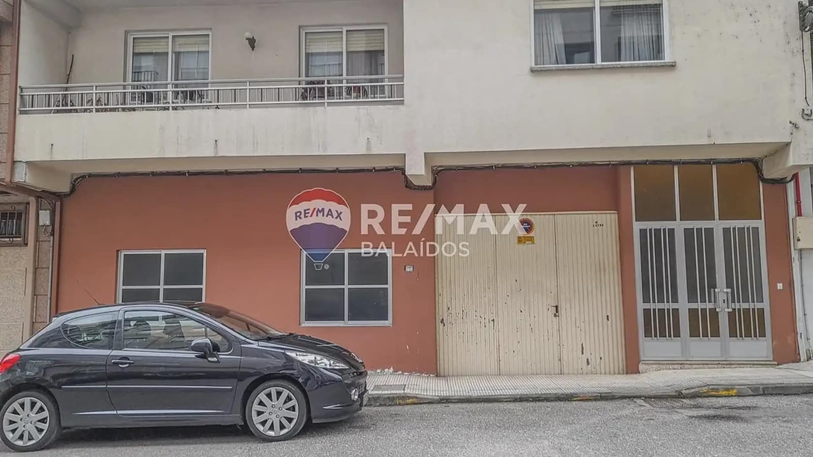 4 bedroom Villa for sale in Ponteareas with garage - € 250,000 (Ref: 9746722)