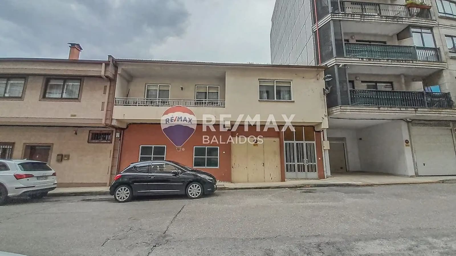 4 bedroom Villa for sale in Ponteareas with garage - € 250,000 (Ref: 9746722)