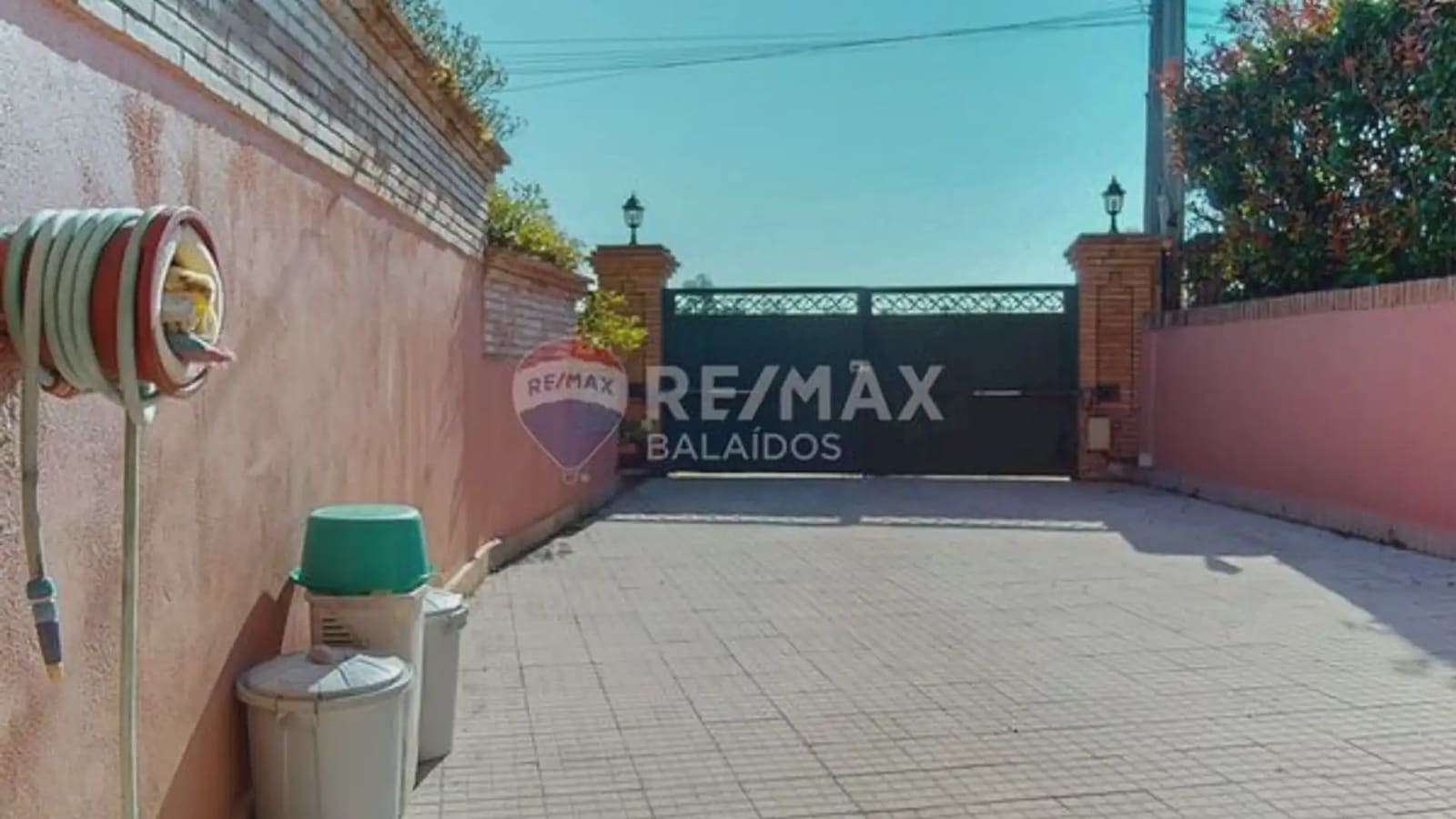 4 Zimmer Villa zu verkaufen in Gondomar mit Pool Garage - 485.000 € (Ref: 9746723)