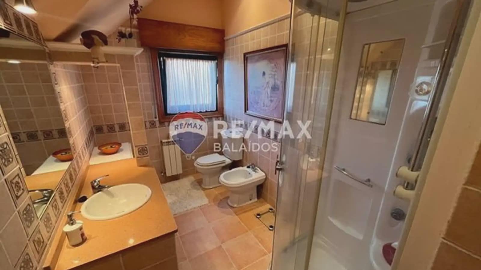 4 Zimmer Villa zu verkaufen in Gondomar mit Pool Garage - 485.000 € (Ref: 9746723)