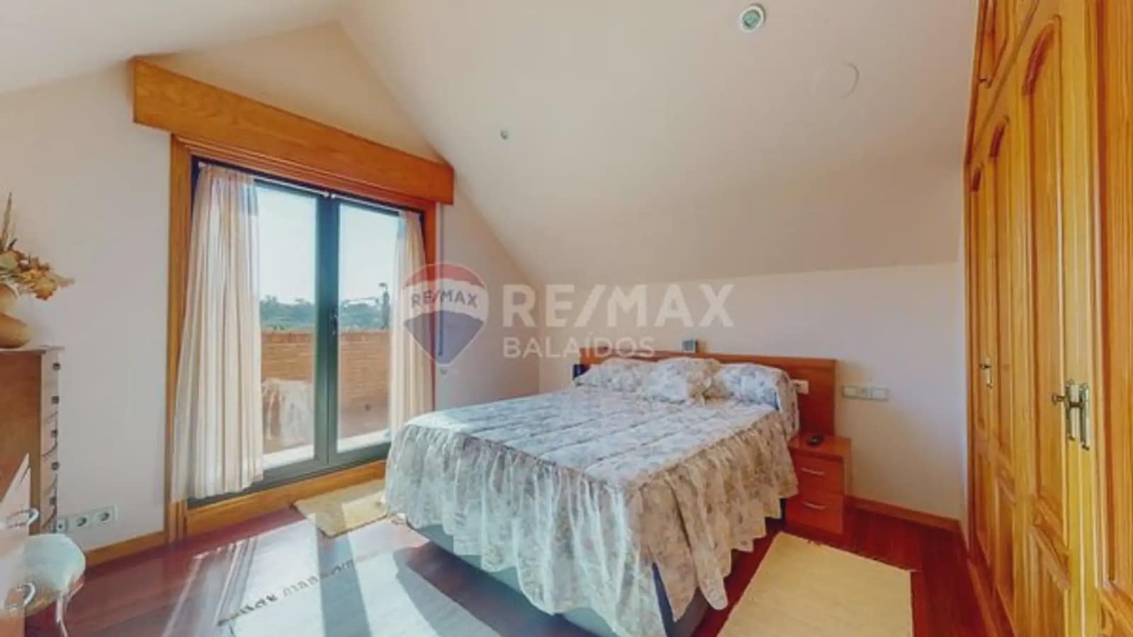 4 Zimmer Villa zu verkaufen in Gondomar mit Pool Garage - 485.000 € (Ref: 9746723)