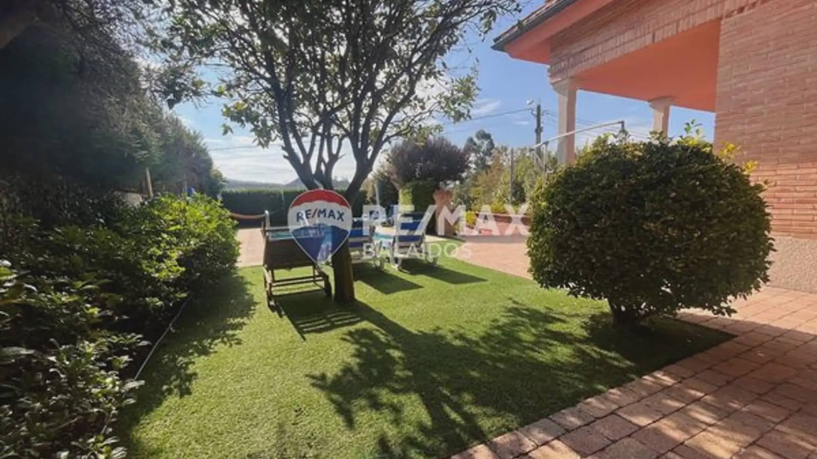 4 Zimmer Villa zu verkaufen in Gondomar mit Pool Garage - 485.000 € (Ref: 9746723)