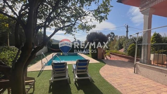 4 slaapkamer Villa te koop in Gondomar met zwembad garage - € 485.000 (Ref: 9746723)