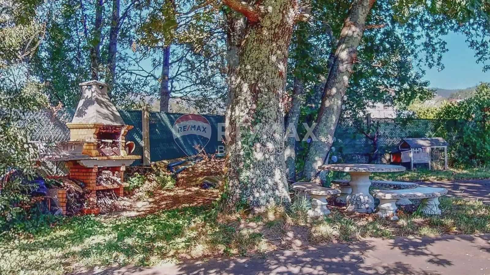 4 Zimmer Villa zu verkaufen in Gondomar mit Pool Garage - 485.000 € (Ref: 9746723)