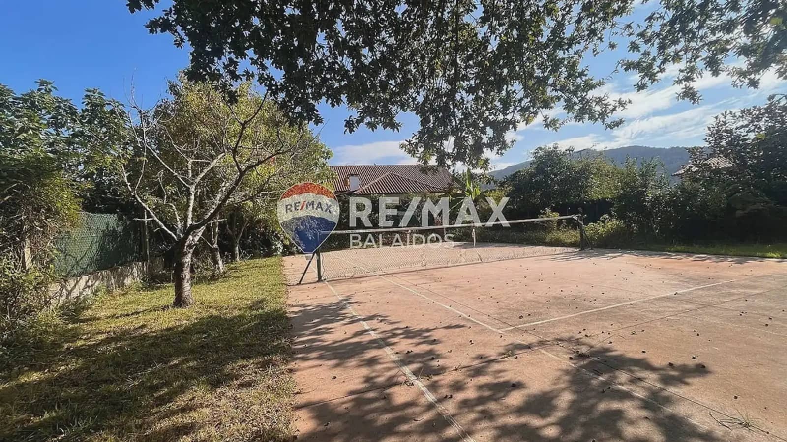 4 Zimmer Villa zu verkaufen in Gondomar mit Pool Garage - 485.000 € (Ref: 9746723)