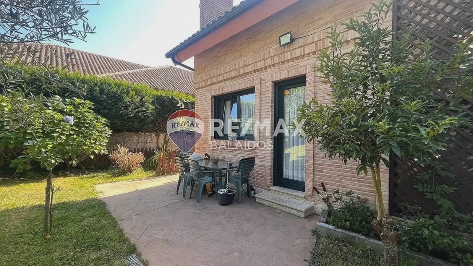4 Zimmer Villa zu verkaufen in Gondomar mit Pool Garage - 485.000 € (Ref: 9746723)