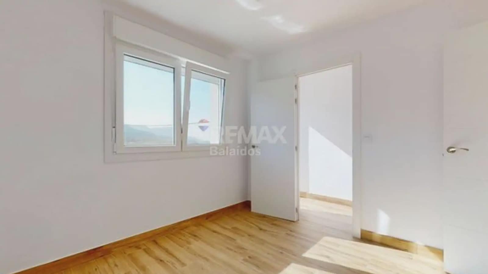 4 soveværelse Villa til salg i Oia - € 340.000 (Ref: 9747279)