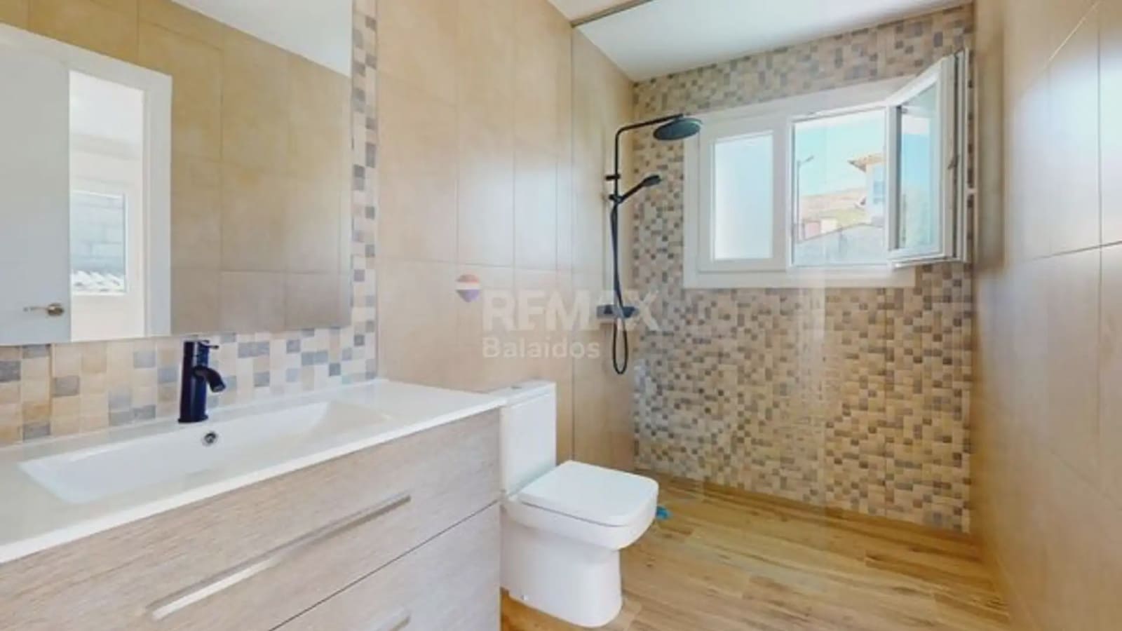 4 soveværelse Villa til salg i Oia - € 340.000 (Ref: 9747279)