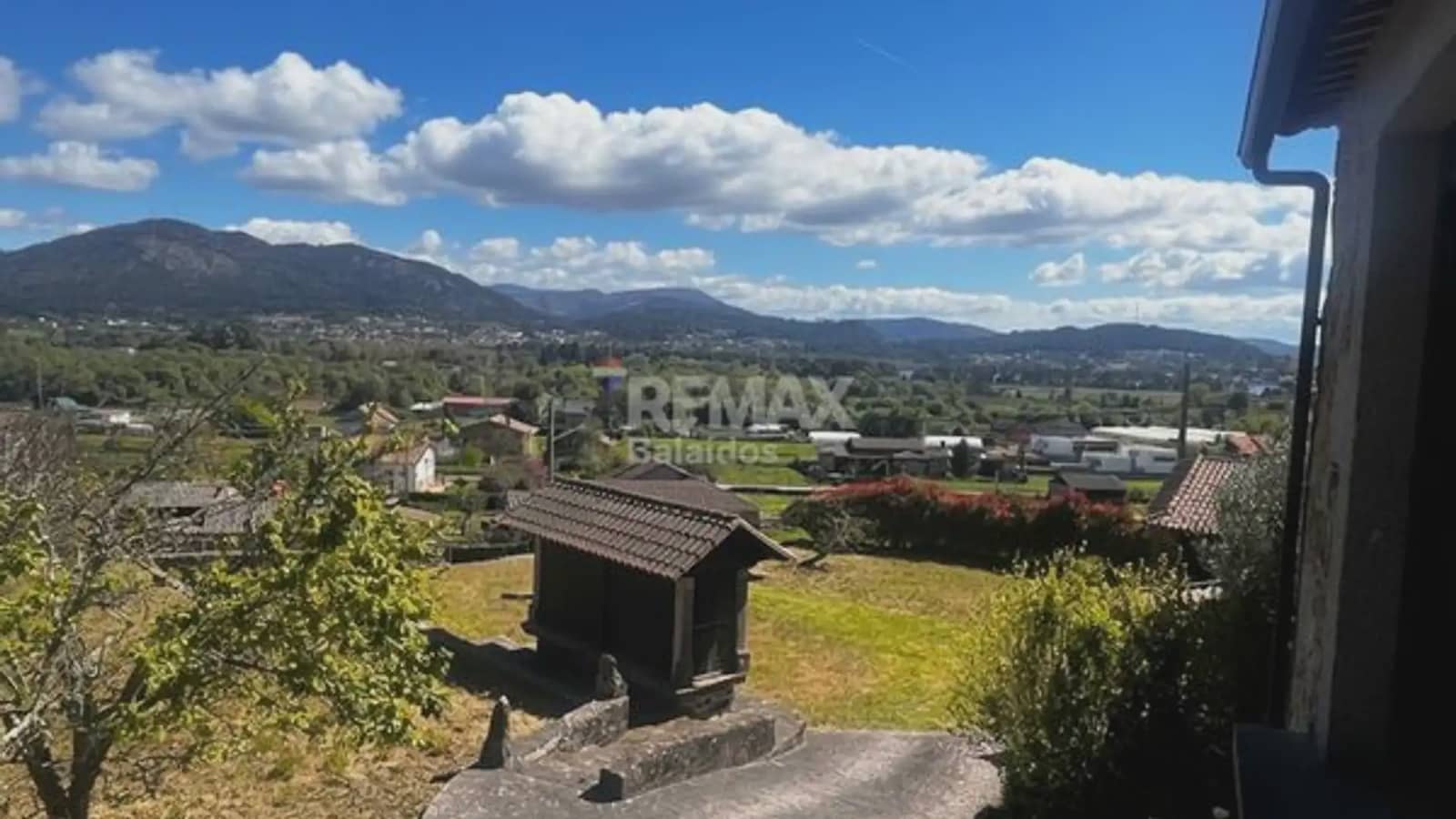 3 soveværelse Finca/Landehus til salg i O Rosal med garage - € 395.000 (Ref: 9747433)