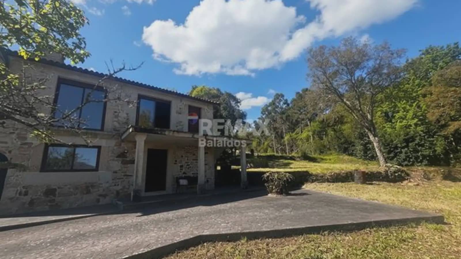 3 soveværelse Finca/Landehus til salg i O Rosal med garage - € 395.000 (Ref: 9747433)