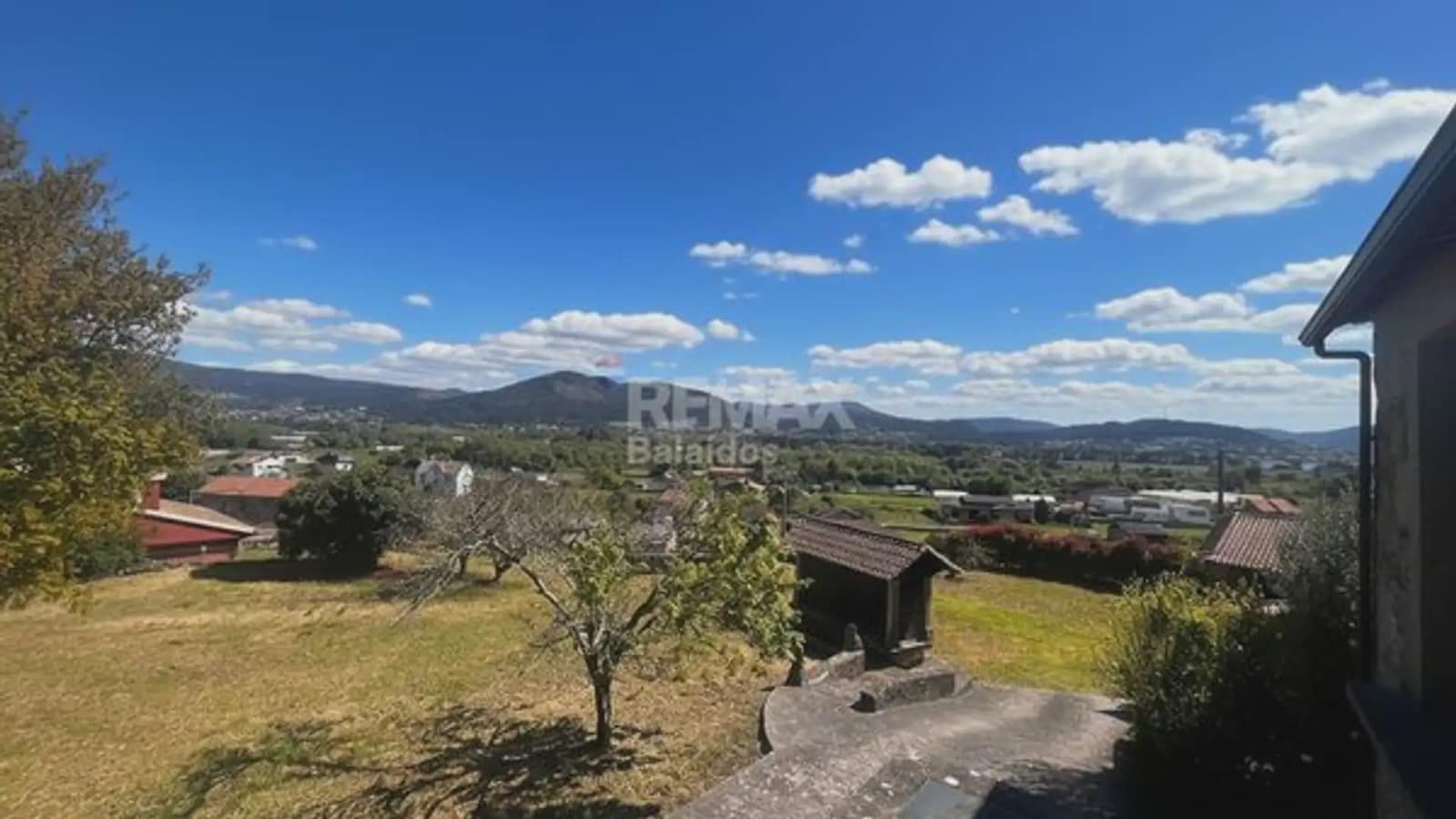 3 soveværelse Finca/Landehus til salg i O Rosal med garage - € 395.000 (Ref: 9747433)