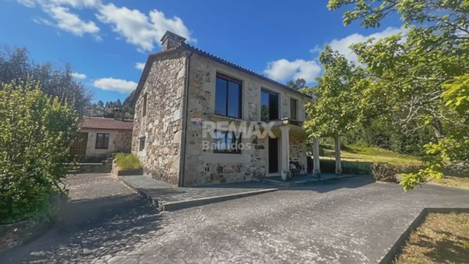 3 soveværelse Finca/Landehus til salg i O Rosal med garage - € 395.000 (Ref: 9747433)