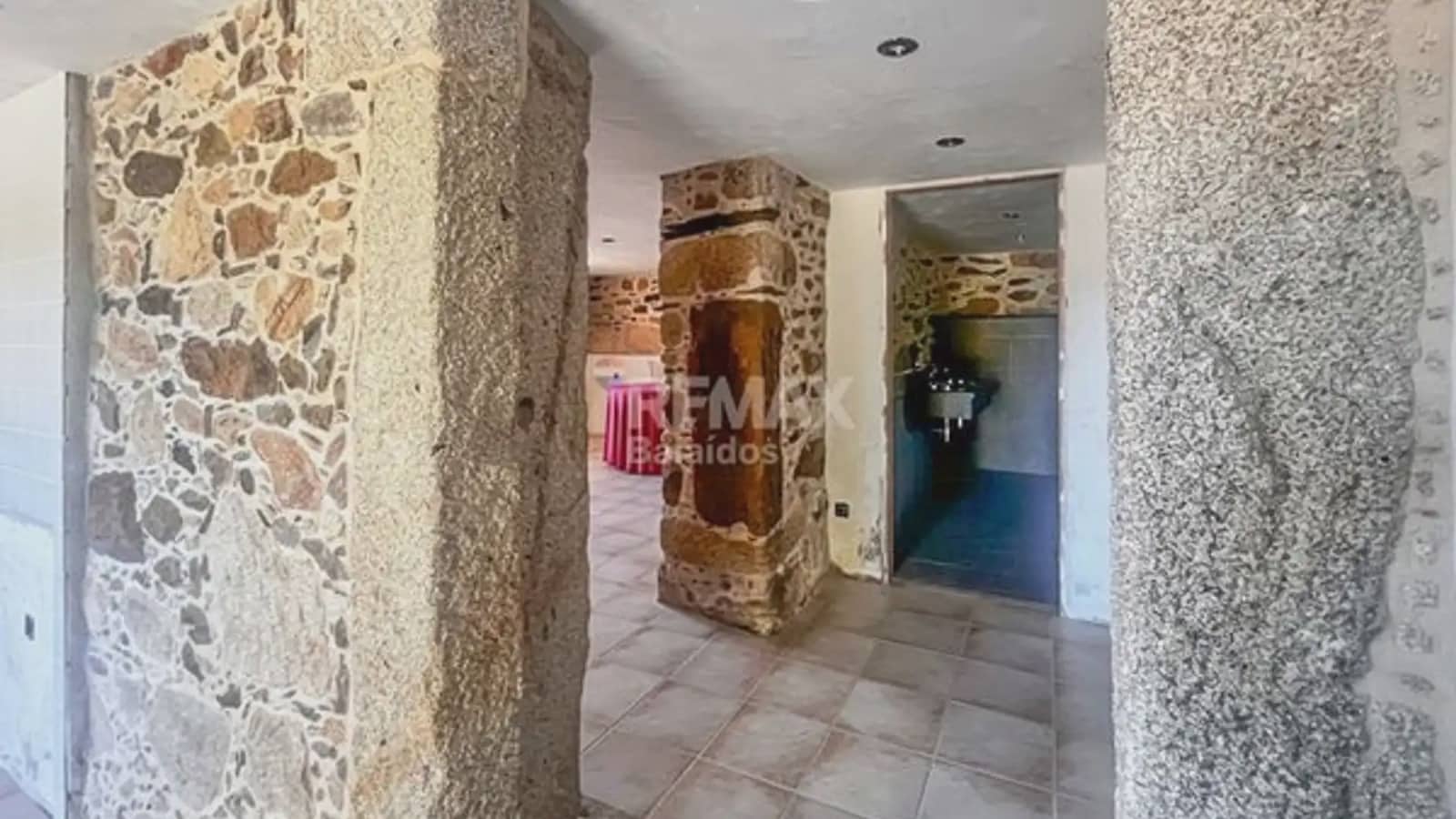 3 soveværelse Finca/Landehus til salg i O Rosal med garage - € 395.000 (Ref: 9747433)