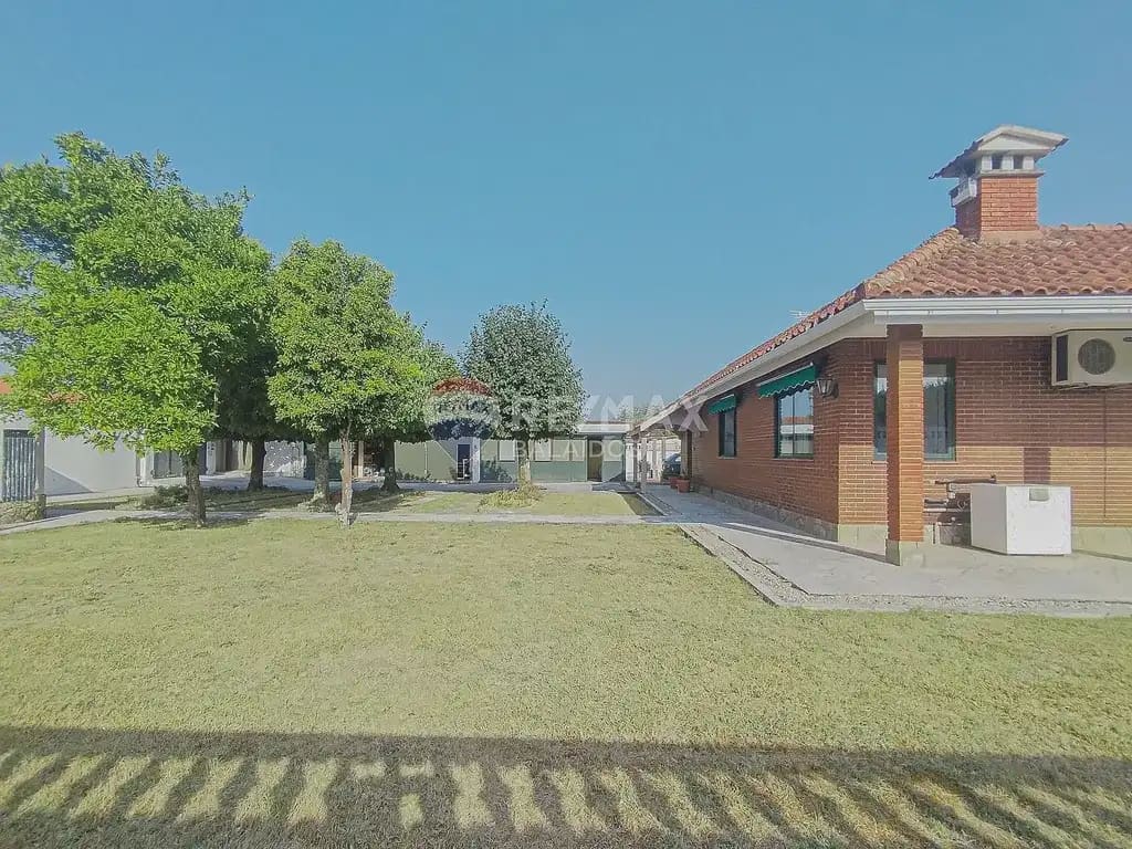 5 sovrum Finca/Hus på landet till salu i Tomino med pool garage - 348 000 € (Ref: 9762251)