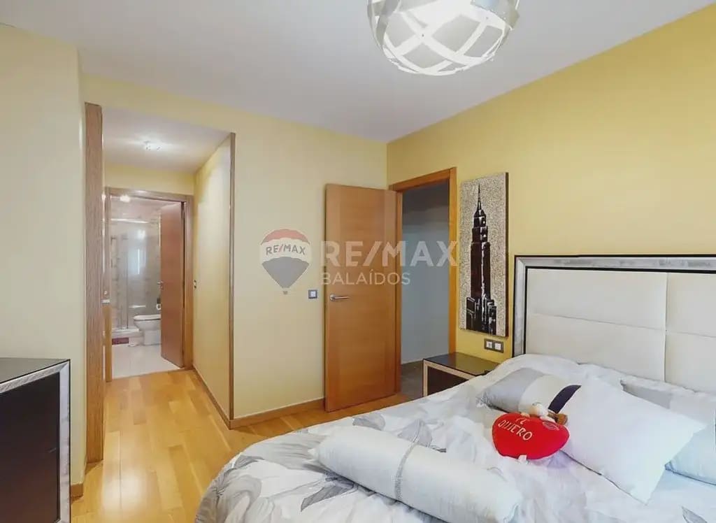 Piso de 2 habitaciones en Vigo en venta con garaje - 295.000 € (Ref: 9762291)