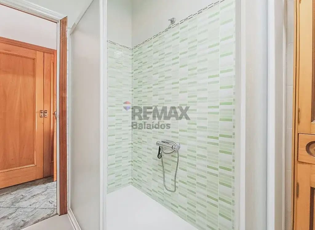 5 soverom Leilighet til salgs i A Caniza - € 159 000 (Ref: 9762292)