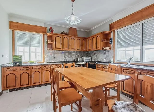 5 soverom Leilighet til salgs i A Cañiza - € 159 000 (Ref: 9762292)