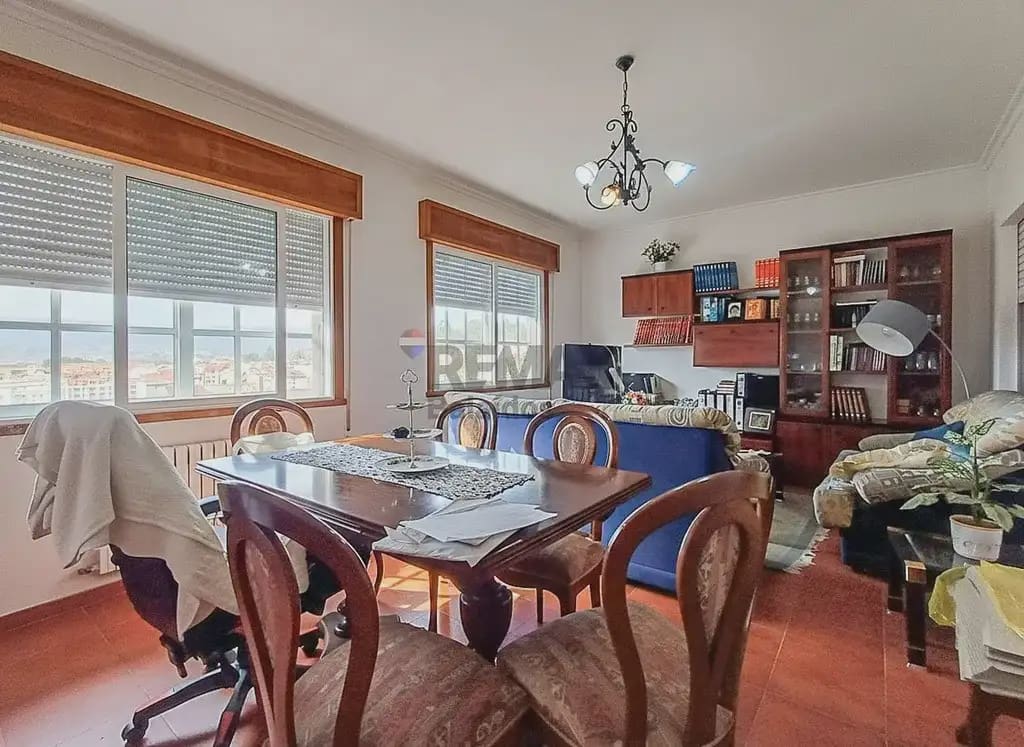 5 soverom Leilighet til salgs i A Caniza - € 159 000 (Ref: 9762292)