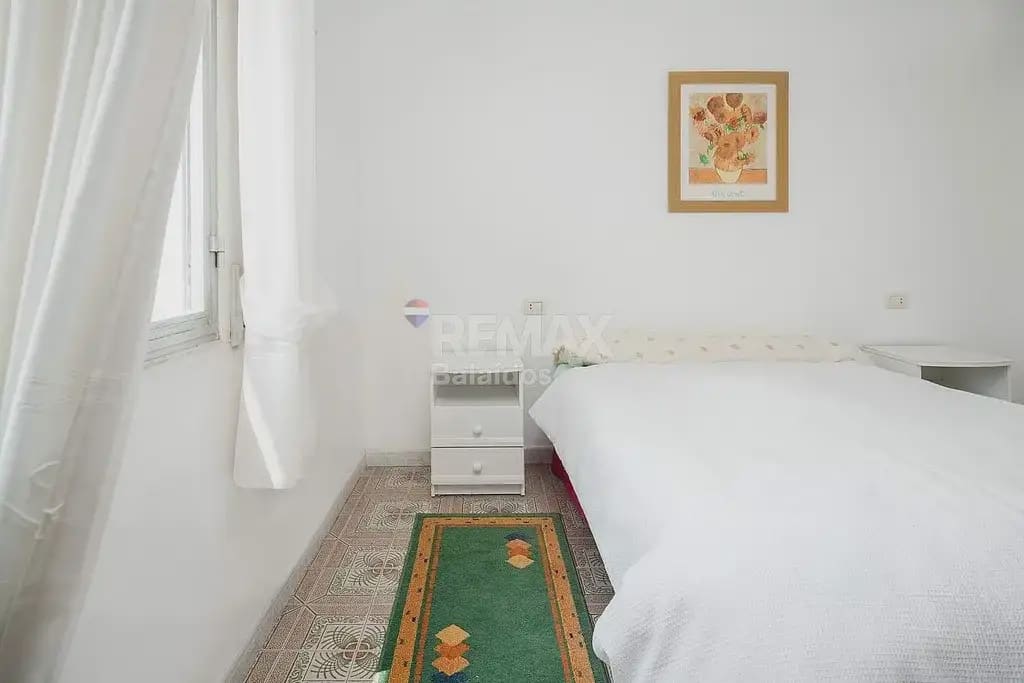 7 slaapkamer Villa te koop in A Pobra do Caraminal met garage - € 340.000 (Ref: 9762297)