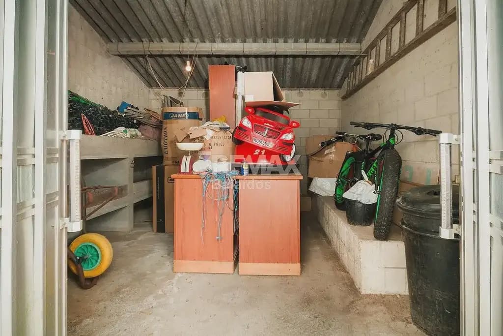 7 slaapkamer Villa te koop in A Pobra do Caraminal met garage - € 340.000 (Ref: 9762297)