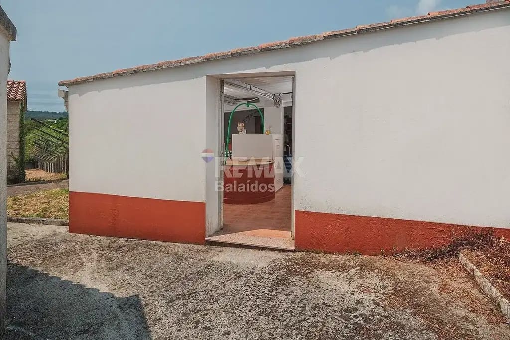 7 slaapkamer Villa te koop in A Pobra do Caraminal met garage - € 340.000 (Ref: 9762297)