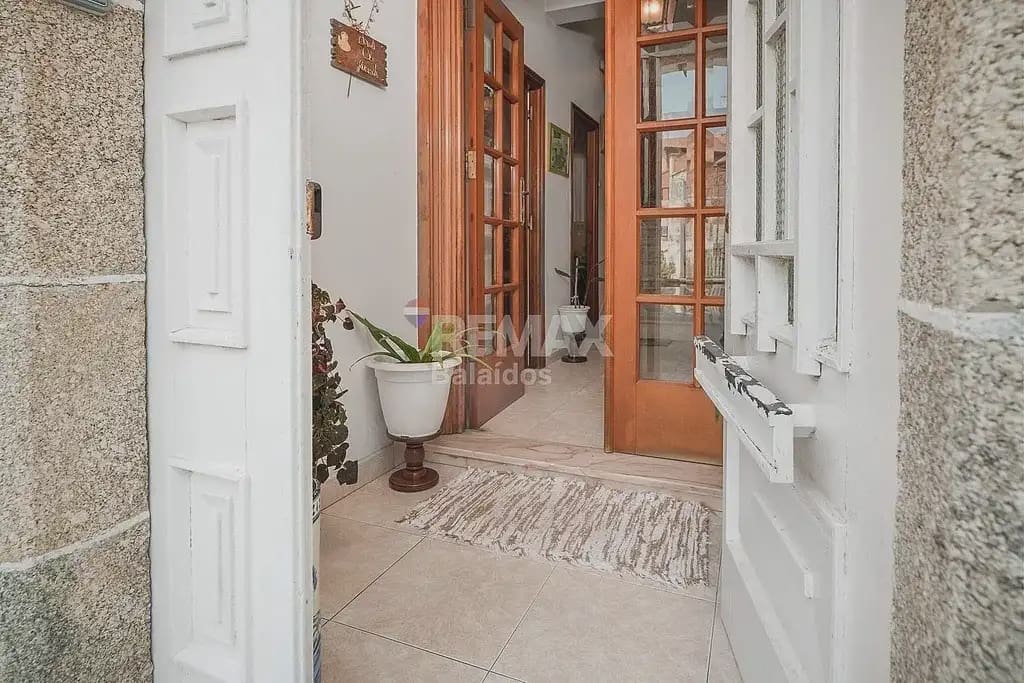 7 slaapkamer Villa te koop in A Pobra do Caraminal met garage - € 340.000 (Ref: 9762297)