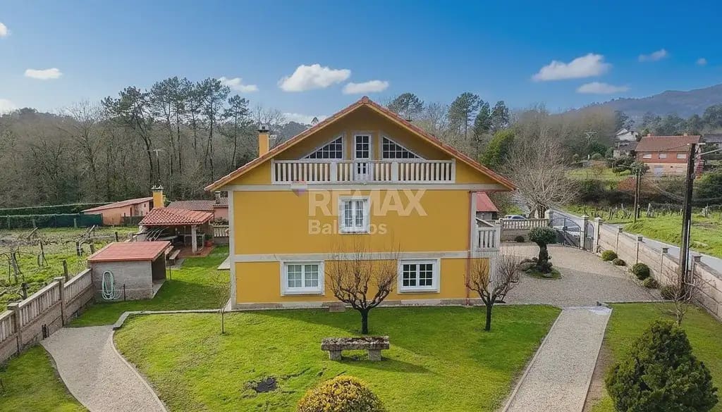 5 soverom Villa til salgs i Ponteareas med garasje - € 425 000 (Ref: 9762298)